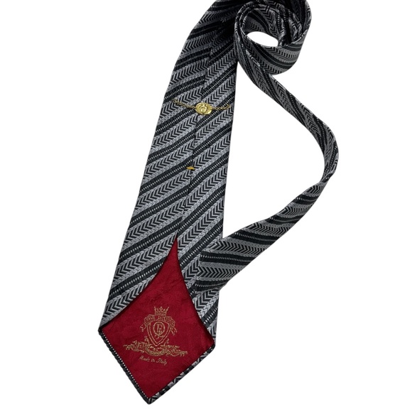 ERVÉ JACQUES Black/Silver Striped Geometric Silk LUXURY Tie ITALY - Picture 2 of 7